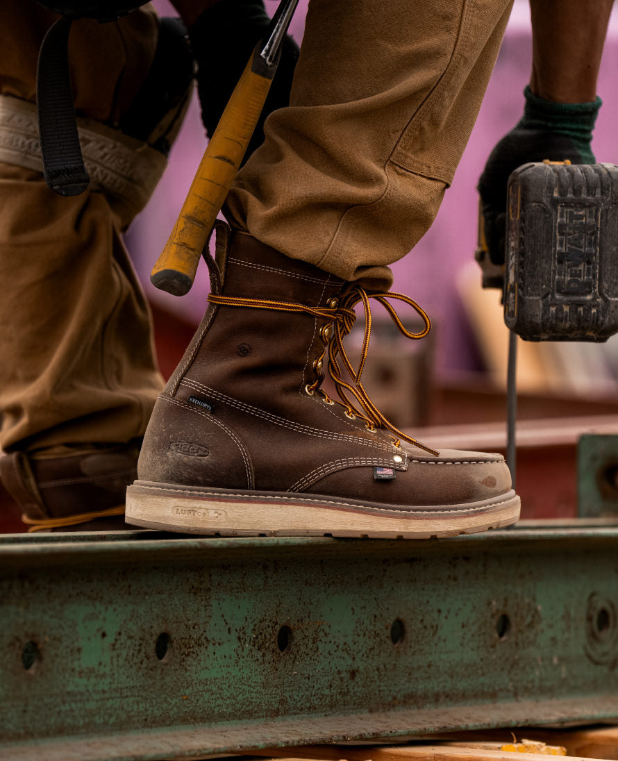 Men's Liberty 8" Waterproof Boot (Carbon Toe) Chestnut/Gum / Keen Online