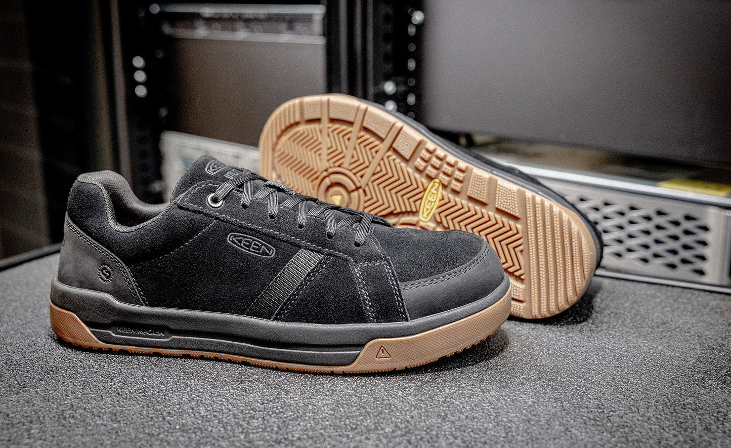 Men's Kenton+ ESD Work Shoe (Carbon Toe) Black/Gum / Keen Sale