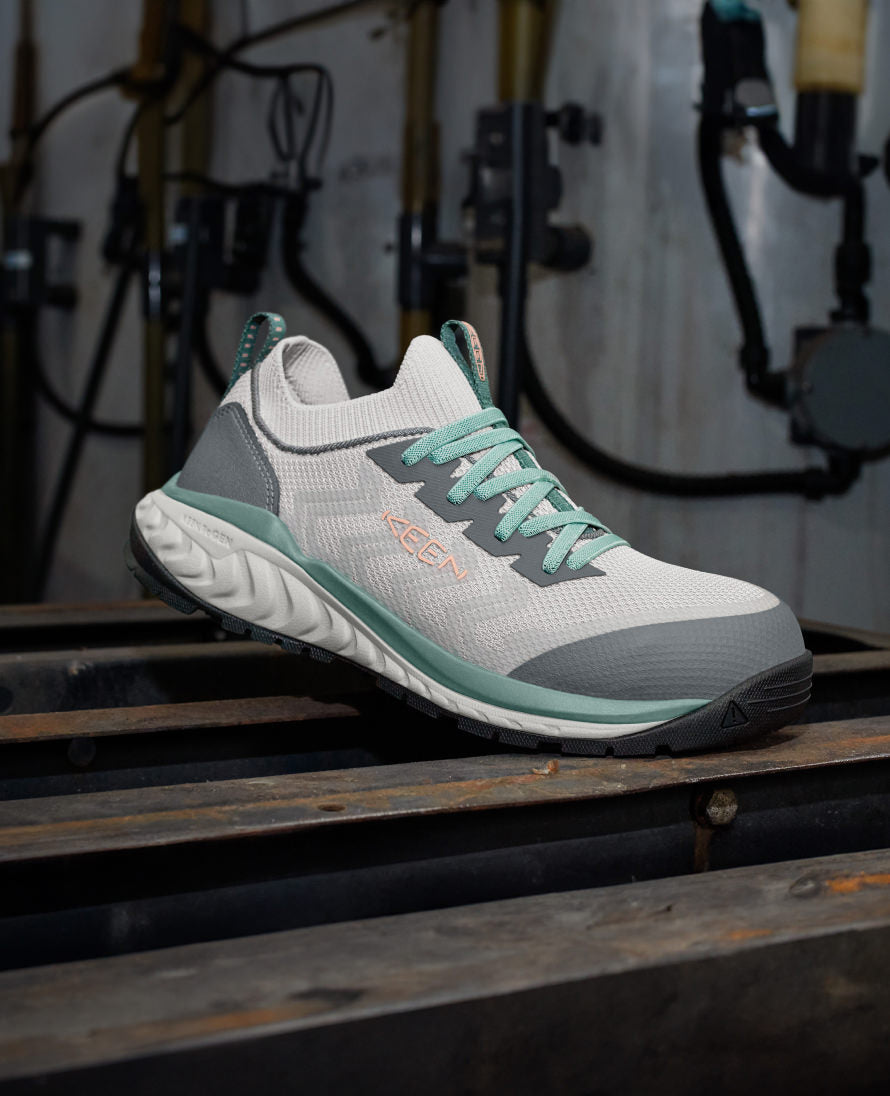 Women's Arvada Shift Work Sneaker (Carbon Toe) Steel Grey/Granite Green | Keen Outlet