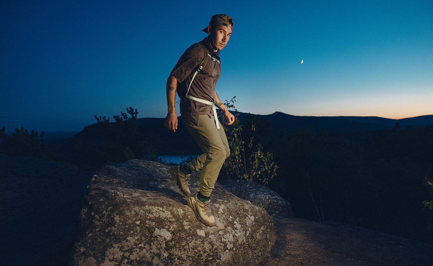 Men's Targhee Apex Wide Waterproof Hiking Shoe Black/Abbey Stone | Kenn On Sale