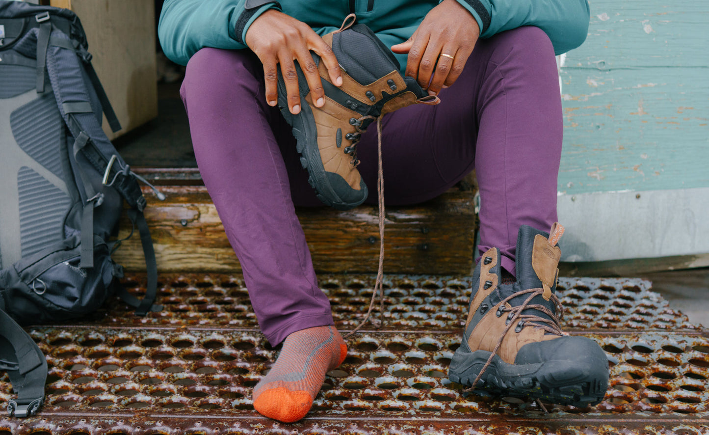 Men's Revel IV Polar Waterproof Boot Bison/Orange Pepper | Keen Outlet
