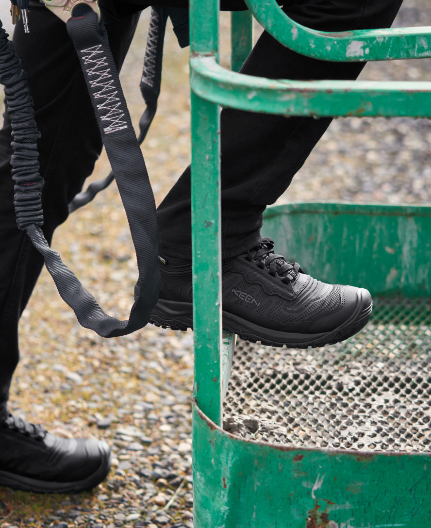 Men's Reno Waterproof Mid (Soft Toe) Black/Black | Keen Outlet