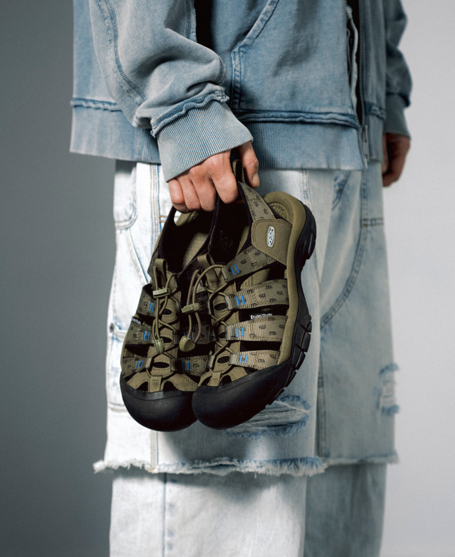 Men's Newport Retro Sandal x Études Studio Etudes Olive | Kenn On Sale