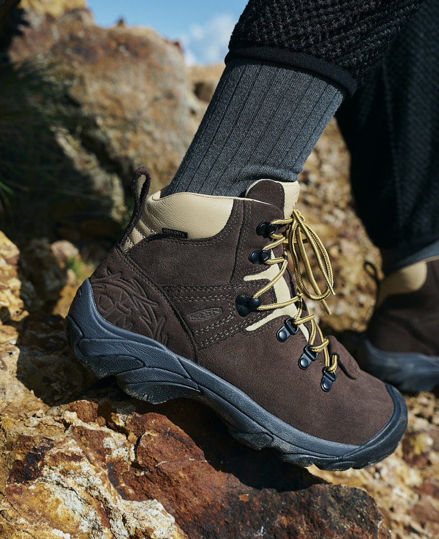 Women's Pyrenees Waterproof Hiking Boot x Mountain Research Mountain Research Brown / Keen Online
