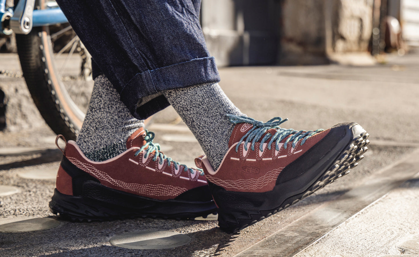 Women's Jasper Zionic Sneaker x Pilgrim Surf + Supply Marron/Adobe Rose | Keen Outlet